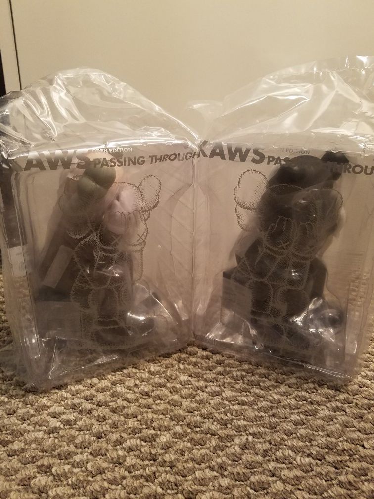 KAWS Passing Through Open Edition Vinyl Figure