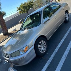 Toyota Camry Le - Price Negotiable 