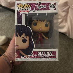 Selena Pop