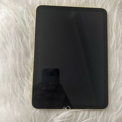 10th generation iPad (yellow)