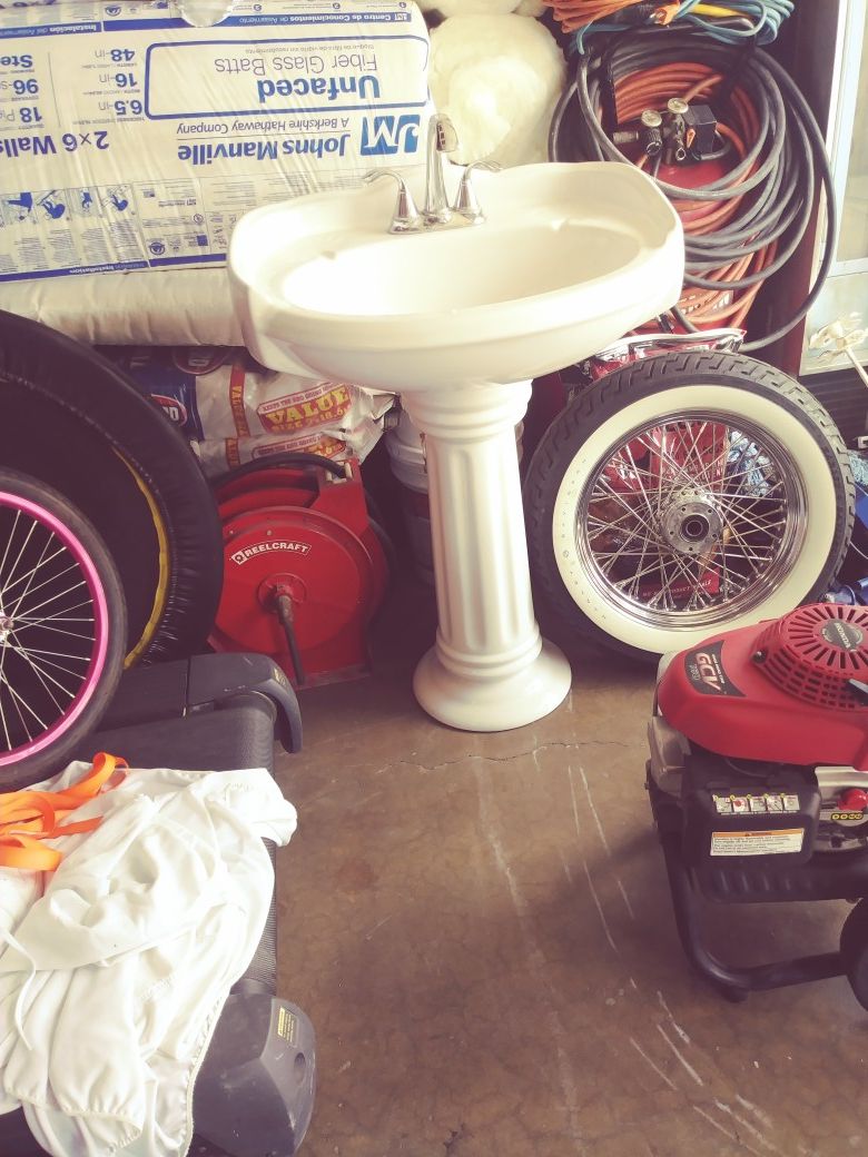 Whole sink
