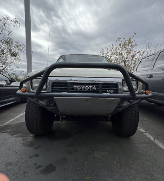89-95 toyota pickup Front steel tube pre runner style bumper w/ winch mount