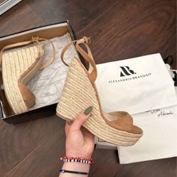 Alyssa B Wedges