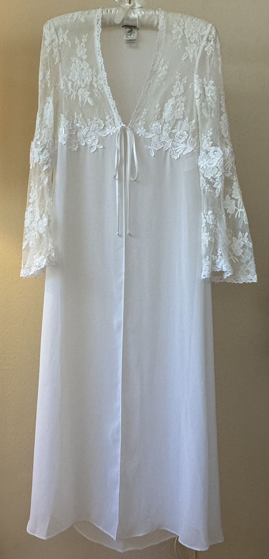 Jonquil Diane Samandi for Neiman Marcus Lace Nightgown