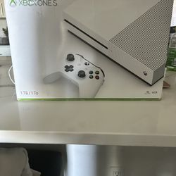 Xbox One S