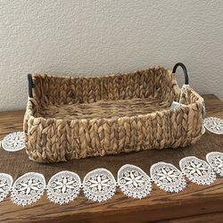 Woven tray