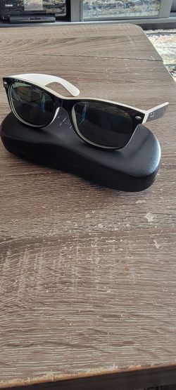 Ray-Bans With Case