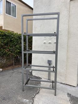 Metal shelving frame