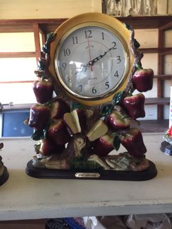 Free Standind Apple Clock