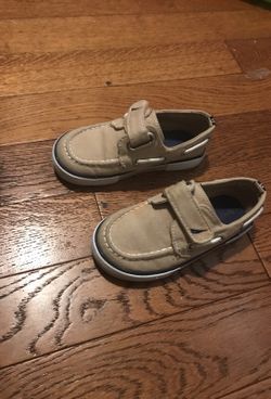 Boys shoes