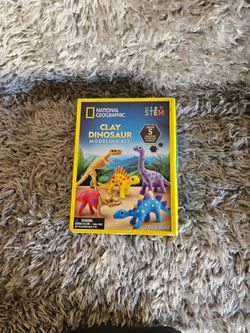 National Geographic Clay Dinosaur Modeling Kit