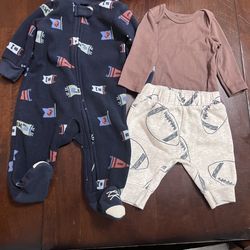Baby boy sports print zip-up, pants and bodysuit