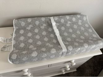 Jool Baby changing pad and cover