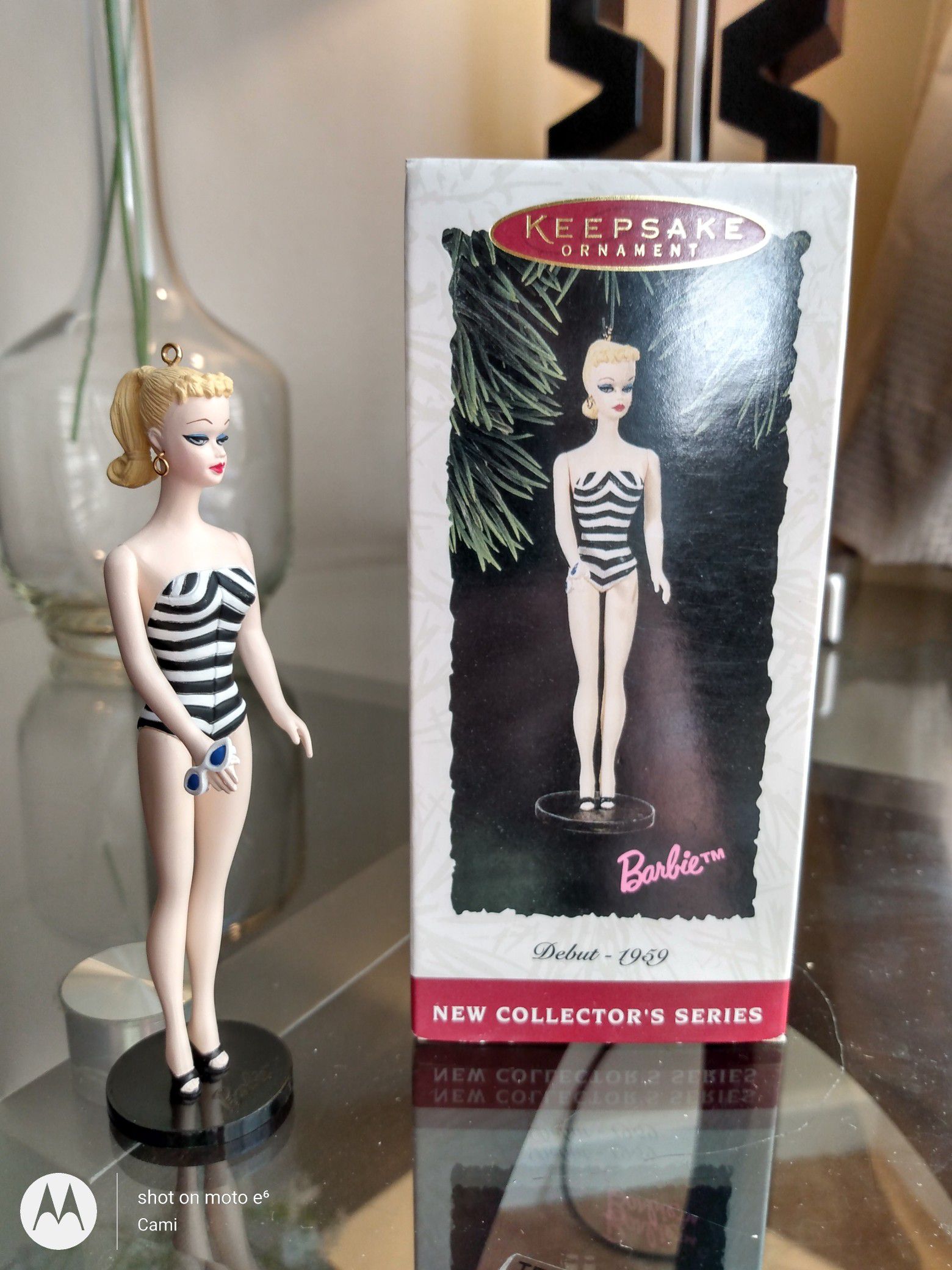 Mattel 1994 Hallmark Keepsake Christmas 🎄Ornament Barbie Debut 1959 1st in Collector's Series