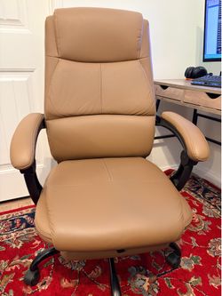 Moving out - comfortable office chair like new