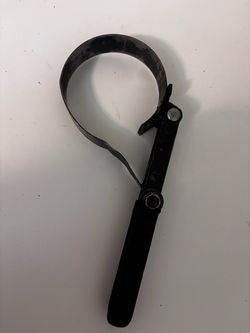Used oul filter swivel handle wrench