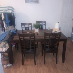 Dining table set  comedor