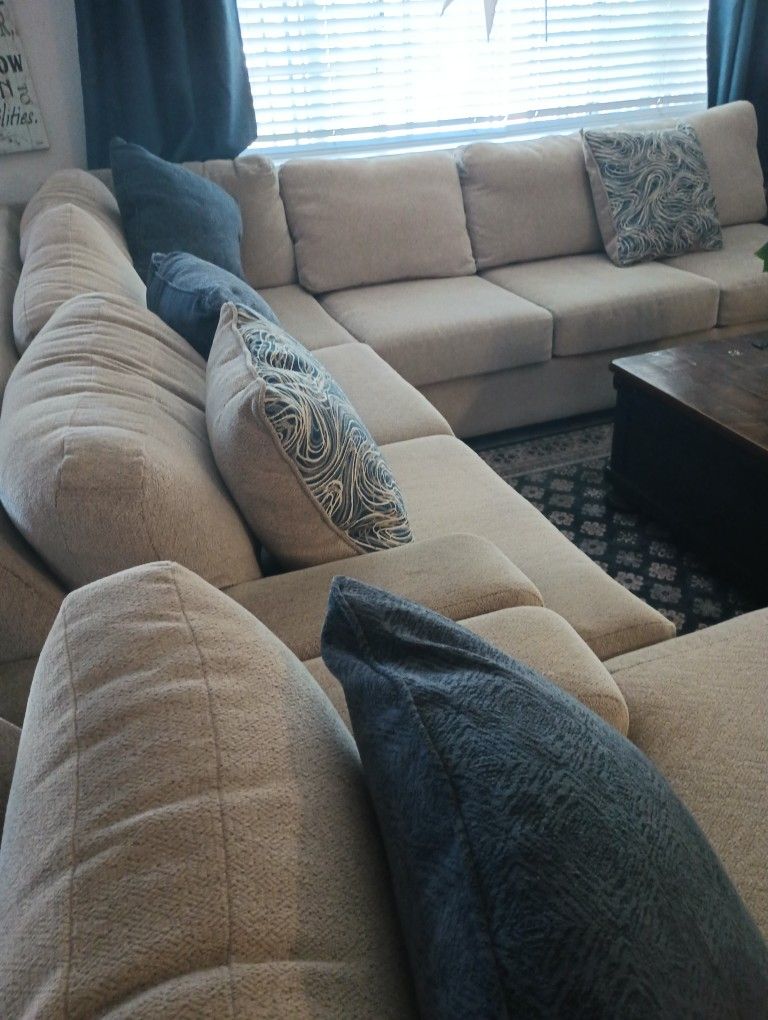 Sectional Sofa