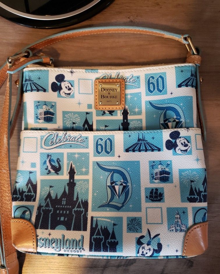 DISNEY DISNEYLAND Dooney & Bourke 60th ANNIVERSARY CROSSBODY PURSE BAG