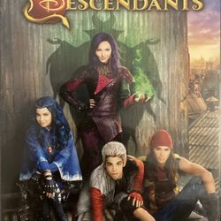 Disney’s DESCENDANTS (DVD-2015) Dove Cameron + Cameron Boyce!