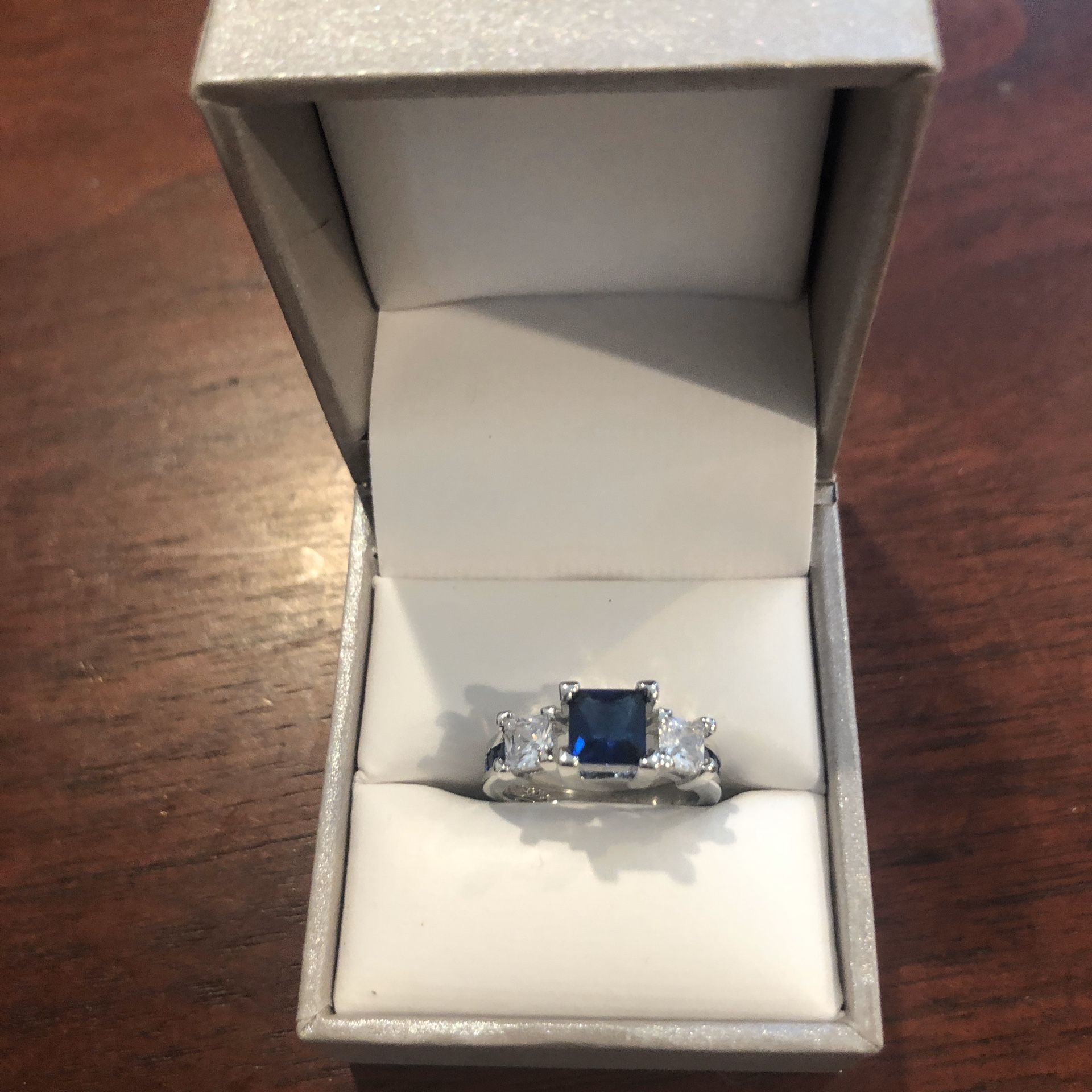 925 silver Blue sapphire women’s ring size 7