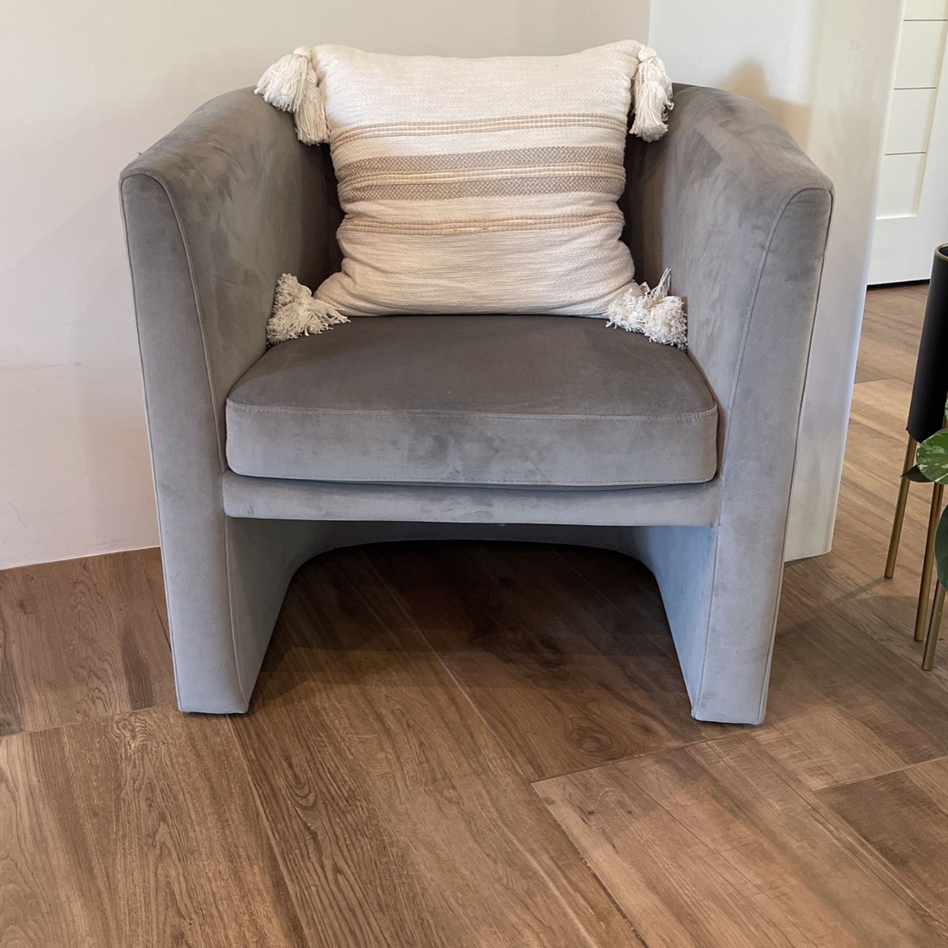 Vernon Upholstered Barrel Accent Chair- Threshold Designed With Studio McGee- Must Go ASAP!