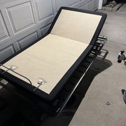 Adjustable twin Bed