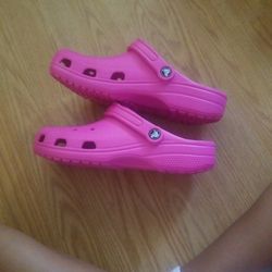 HOT PINK CROCS