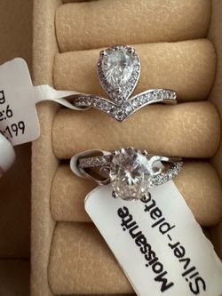 New Genuine Moissanite Rings Sz 6