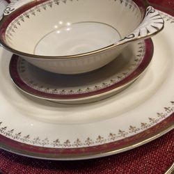Nautilus China  Set  , Service for 8