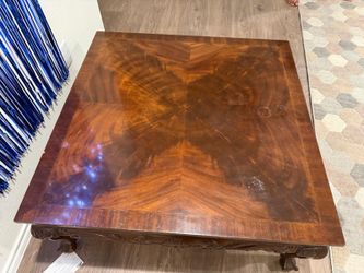 Solid Wood Traditional Coffee Table – Carved Legs – Good Condition