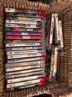Lot of 28 PlayStation 3 Games