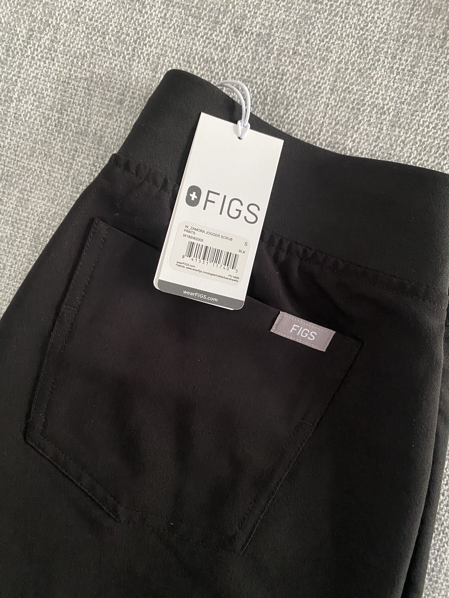 FIGS Zamora Womens Jogger Scrubs S / BLK
