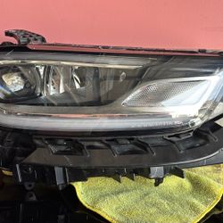 2021 2024 CHRYSLER PACIFICA HEADLIGHT ASSEMBLY OEM RIGHT PASSENGER SIDE LED LAMP