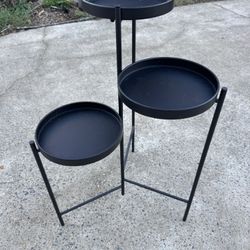 3-Tiered Foldable Black Metal Plant Stand