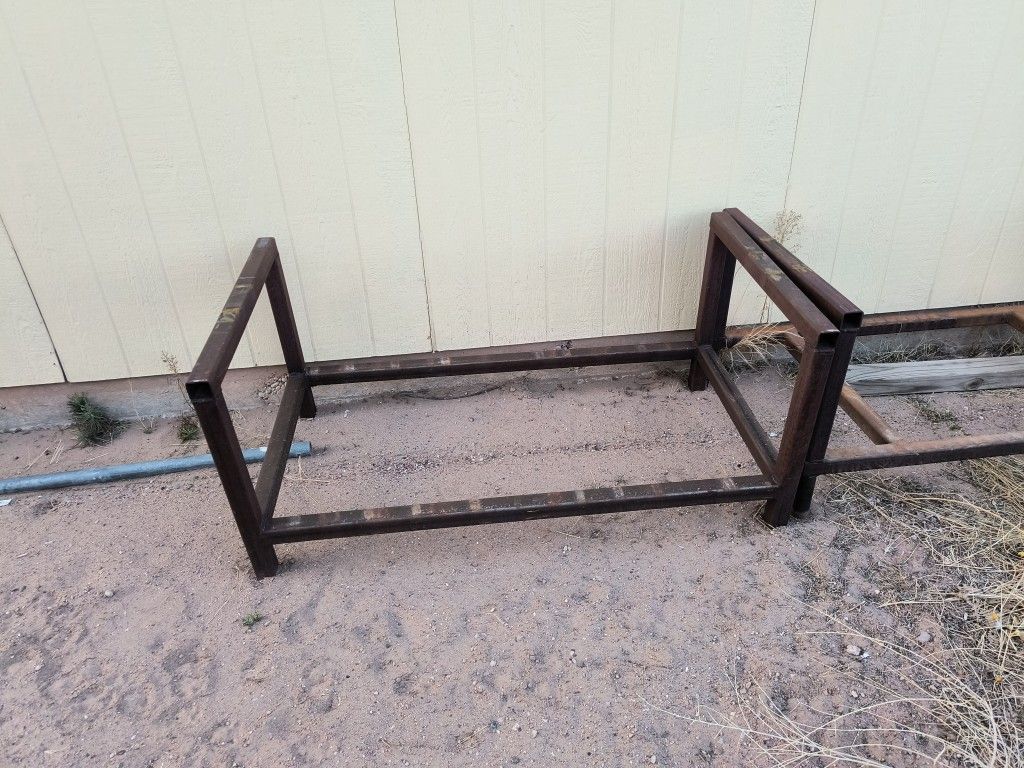 Welding Table Leg Assembly.