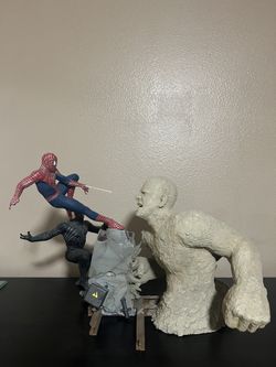 2007 Marvel Sideshow Spider-Man VS Venom VS Sandman Diorama Statue  (Damaged)