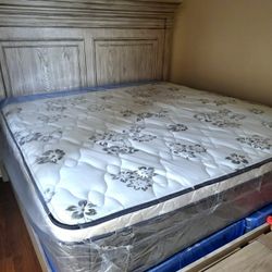 NEW KING-SIZE PILLOW TOP MATTRESS AND BOX SPRING 💤