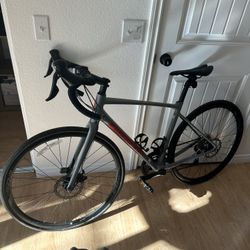 Giant Contend Ar Road Bike