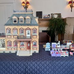 Vintage Playmobil Large Victorian Dollhouse