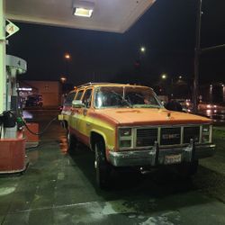 1988 Suburban 4x4 2500 8 Lug