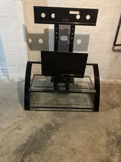 tv stand and tv