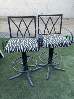 Set of 2 Metal Swivel Bar Stools with Zebra Print Seats