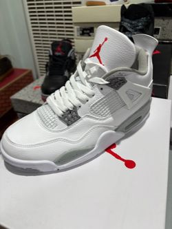 Jordan 4 “ white Oreo “ Men’s size 8,9,11