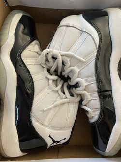 Jordan 11s