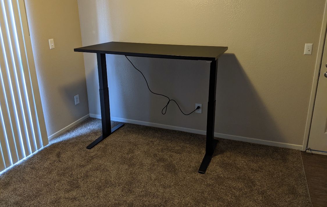 Herman Miller Motia Gaming Sit-to-Stand Desk
