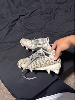 yeezy boost cleats