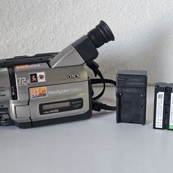 Sony CCD-TRV85 Stereo HI8 8mm Video8 Camcorder