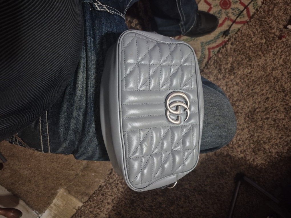 Gucci GG Marmont Quilted Gray Camera Bag With Antique Silver-toned Hardware