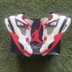 Jordan 4 “Fire Red”